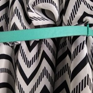 City Triangles Dresses - Black & White Patterned Dress City Triangles Dresses - Black & White Patterned Dress